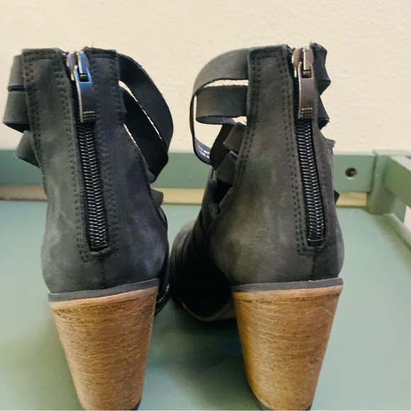 Free People Hybrid Strappy Nubuck Leather Ankle Booties Boots Heeled Black 39 - Picture 10 of 10